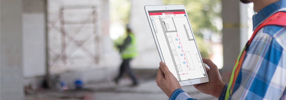 Einsatzszenario auf der Baustelle per Tablet.