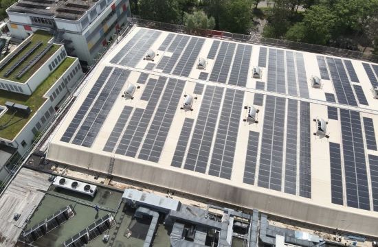 PV auf Flachdach Eiswelt Stuttgart