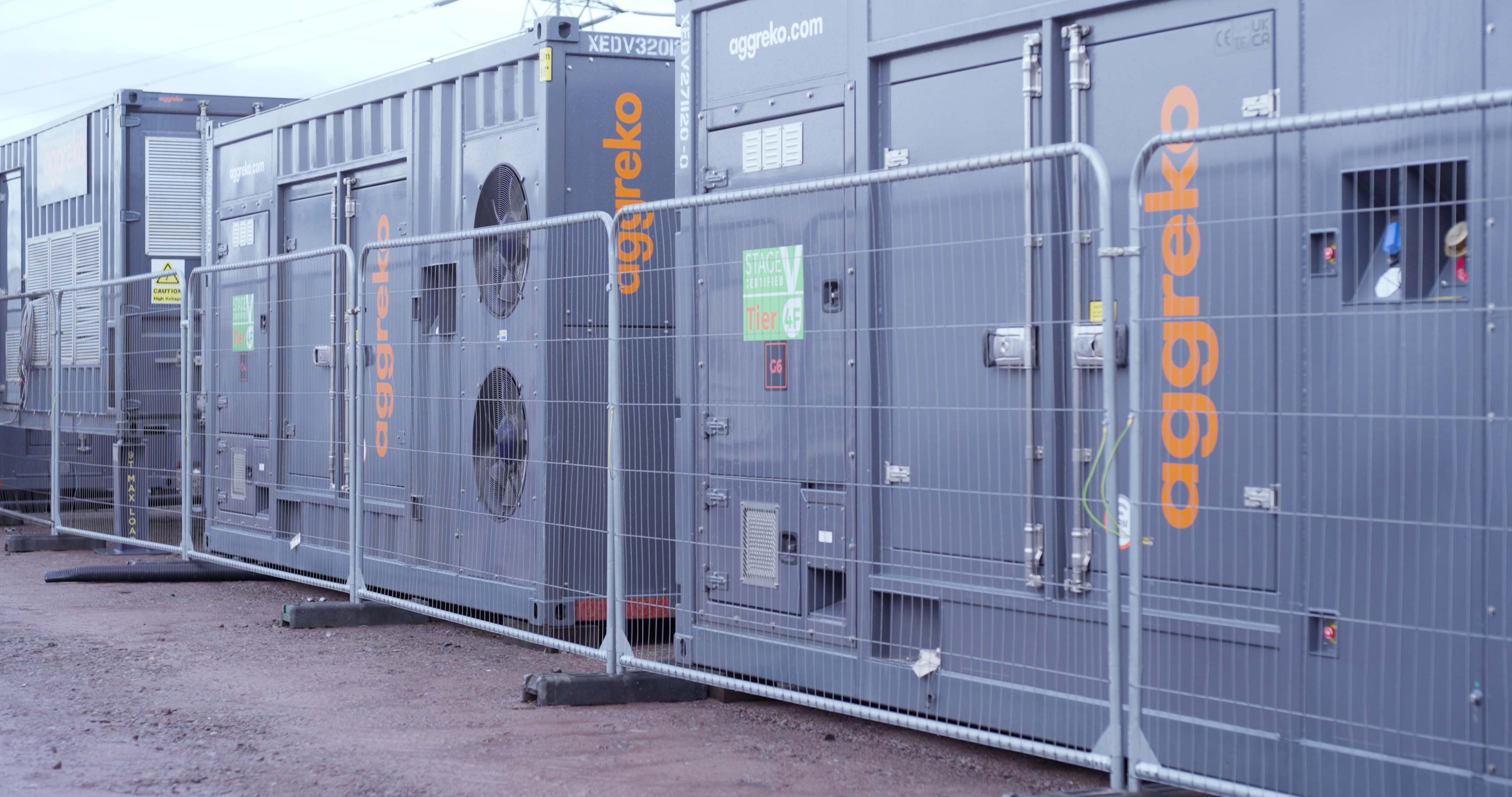 Die Inbetriebnahme bei Europas größtem Batteriespeicher wurde mit Aggregaten und Lastbänken von Aggreko sichergestellt.