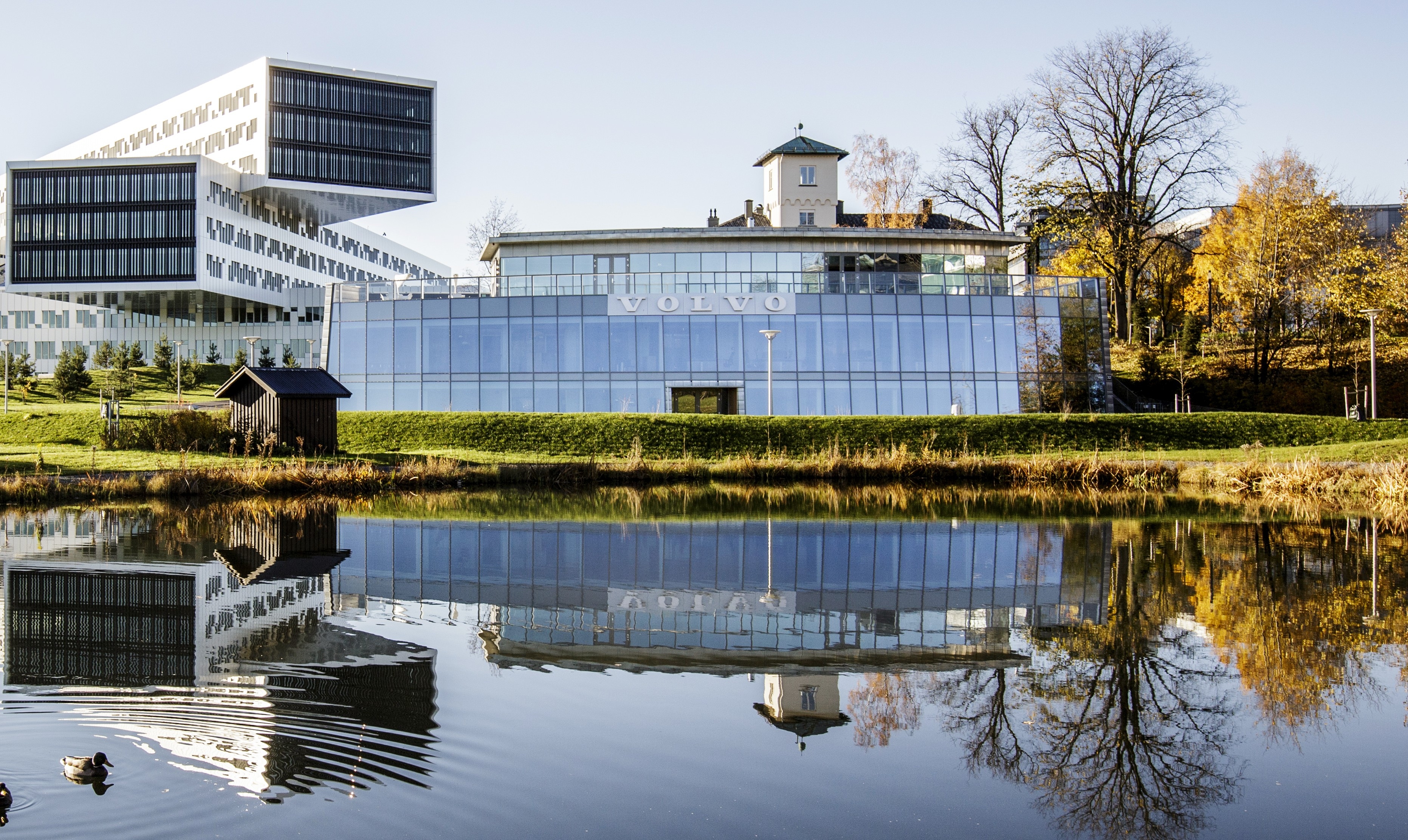 Bilde av glassbygget Snarøyveien 32