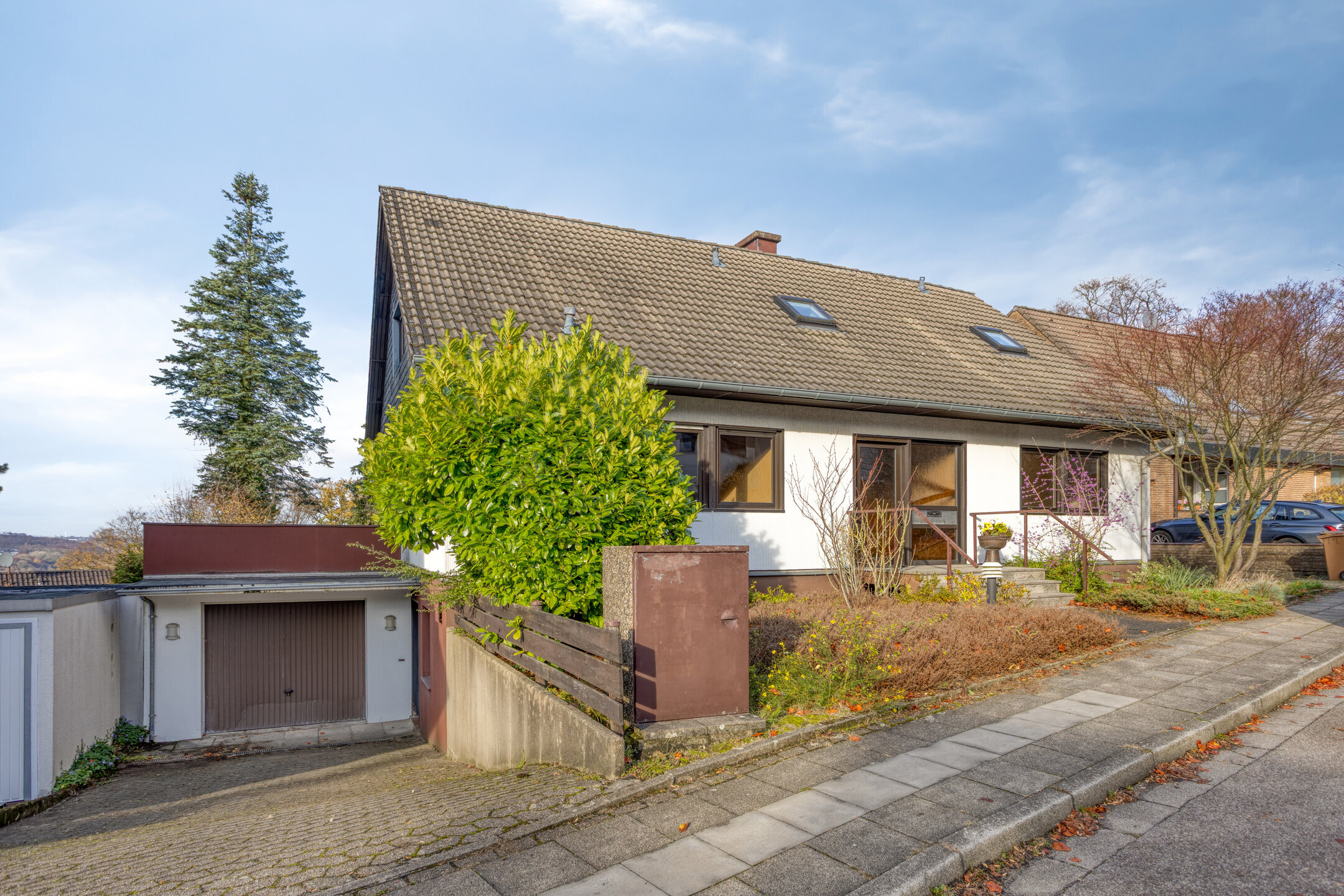 Freistehendes Einfamilienhaus mit Weitblick über Essen-Kupferdreh - Keine Käuferprovision!