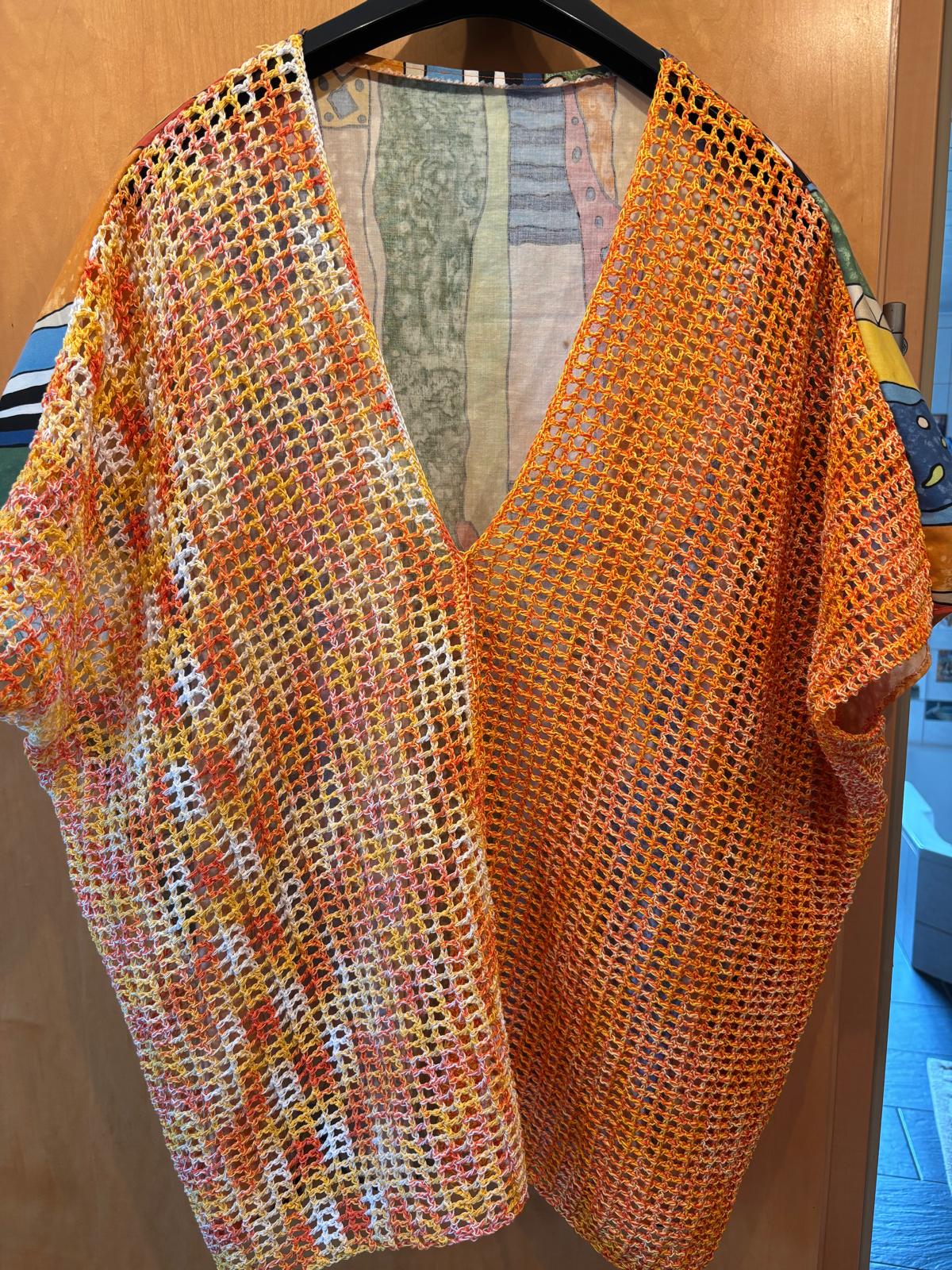 Orange gelber Umhang 