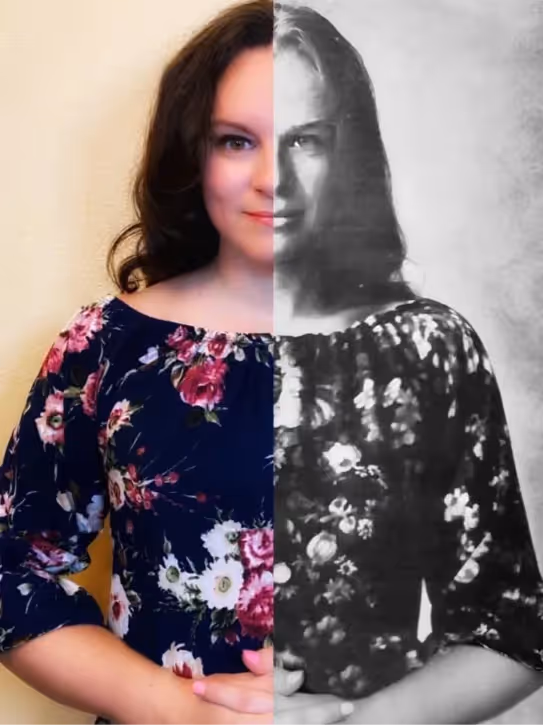 A person with a flowered shirtAI-generated content may be incorrect.