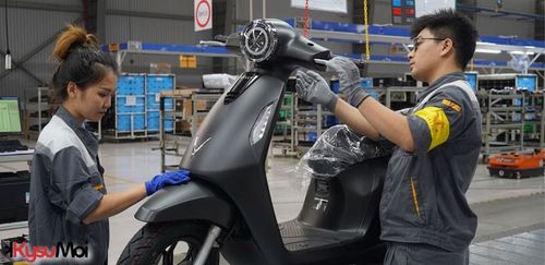 Thị Trường Xe Máy: Thách thức chuyển đổi 50 triệu phương tiện sang xe điện