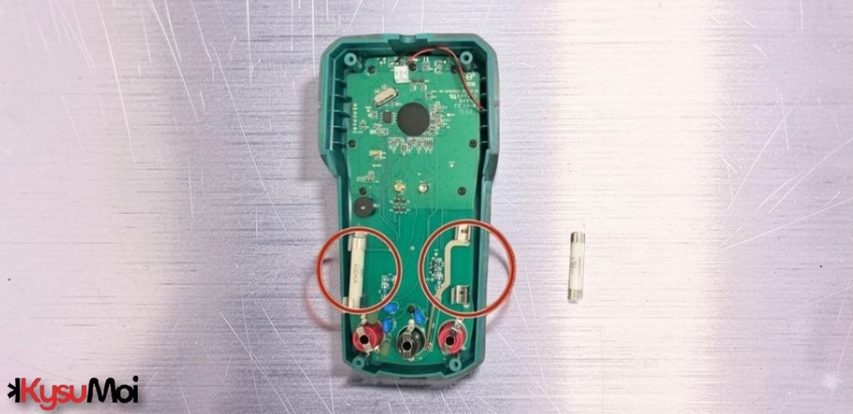 Thay thế cầu chì của đồng hồ vạn năng: Tại sao nó bị cháy và cách khắc phục.