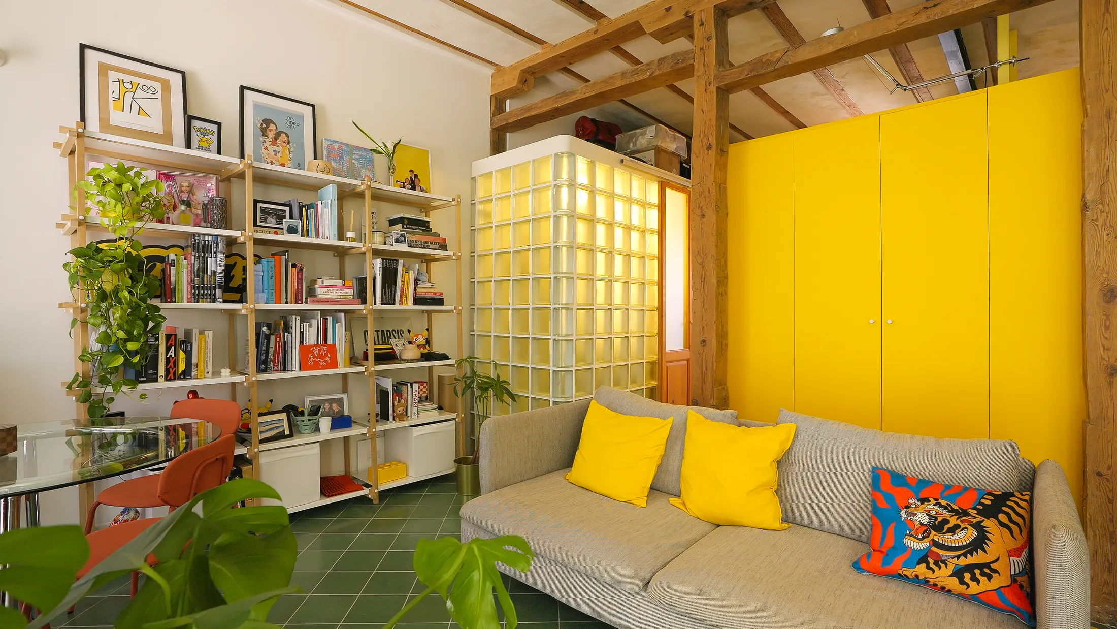 An Architect’s Loft-Inspired Take on a 19th-Century Apartment