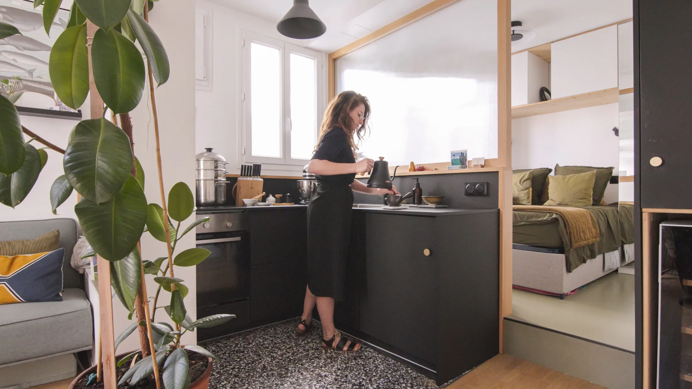 Intuitive Minimalism Inhabits 25sqm/269sqft on a Cobblestone Street in Paris