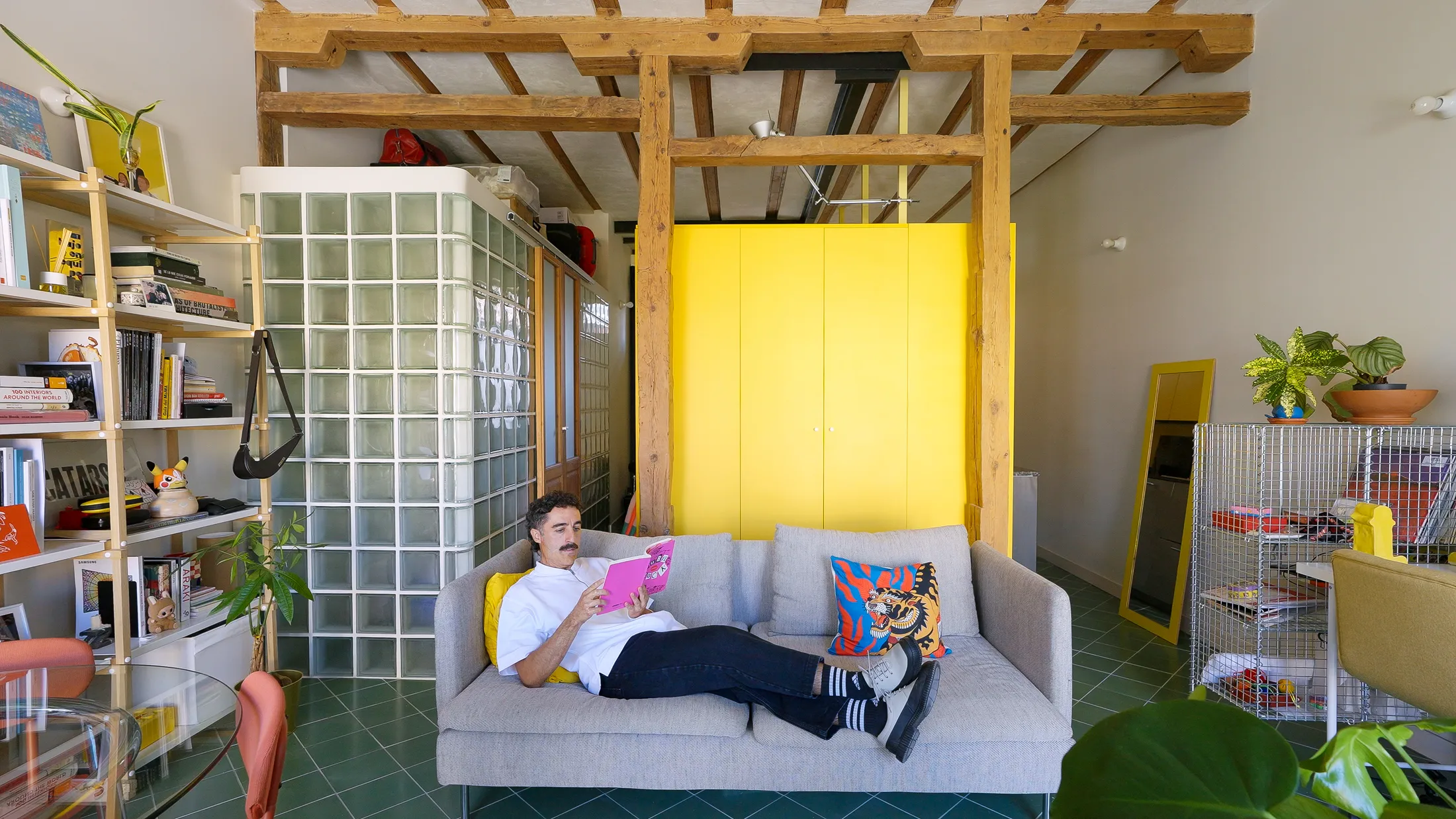 Five of our Favourite Sofas for Small Spaces 