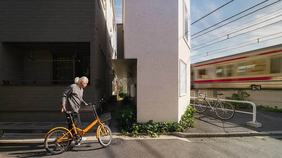 5 Smart Design Decisions Inside a Tokyo House Built on Less Than 30sqm/322sqft