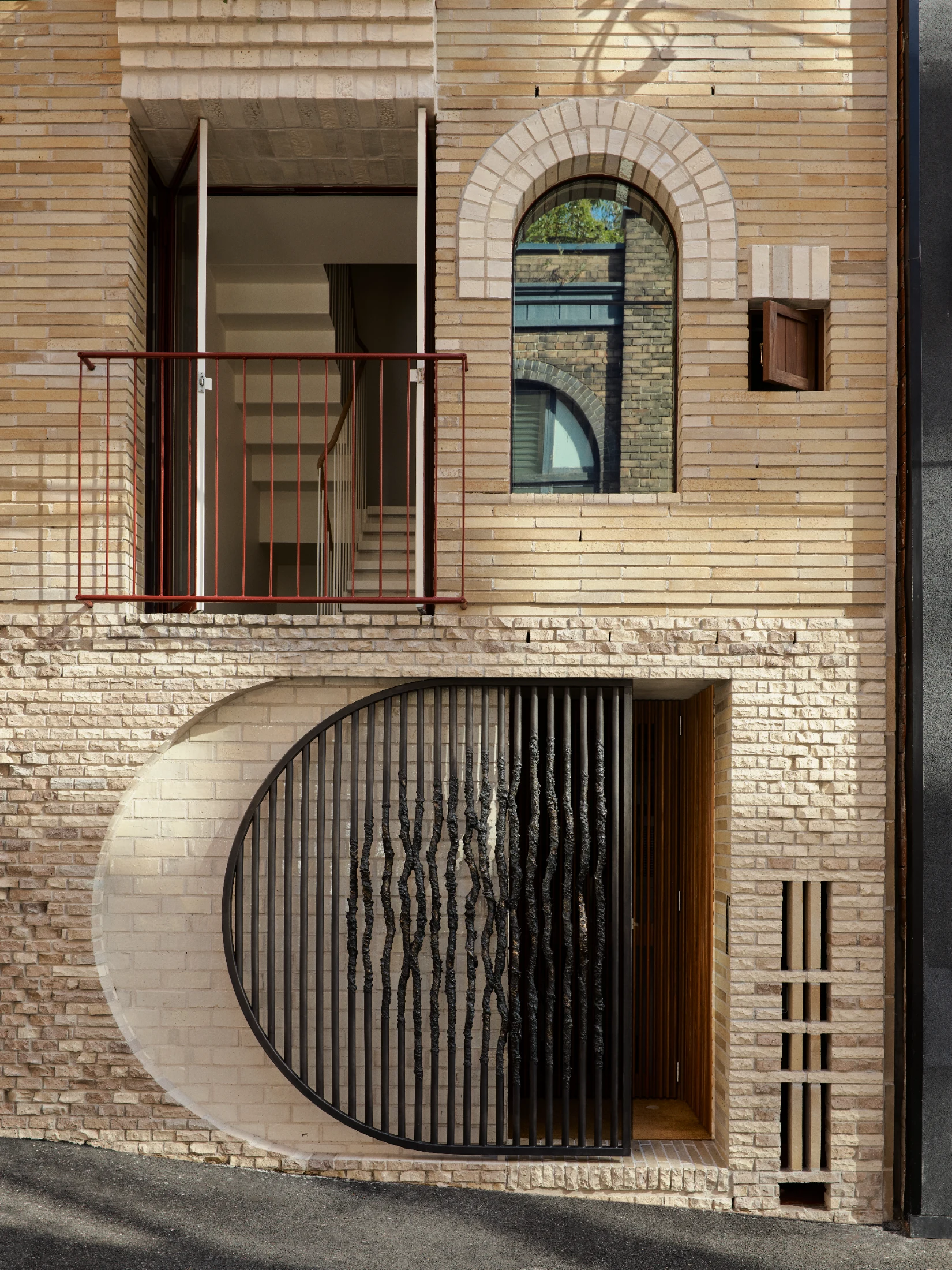 The gate is a cast bronze sculpture by Adam's friend, Mika Utzon-Popov – another of his favourite details.