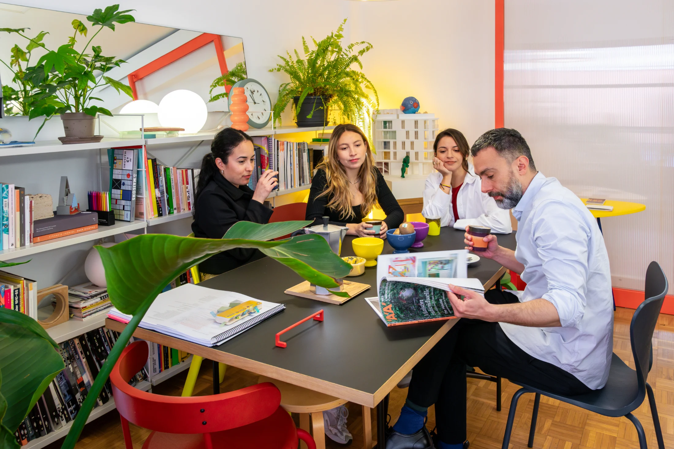 From left: Carol Linares, María Camila Martínez (Maclas), María Cecilia Cordero (Coti) and Gonzalo.