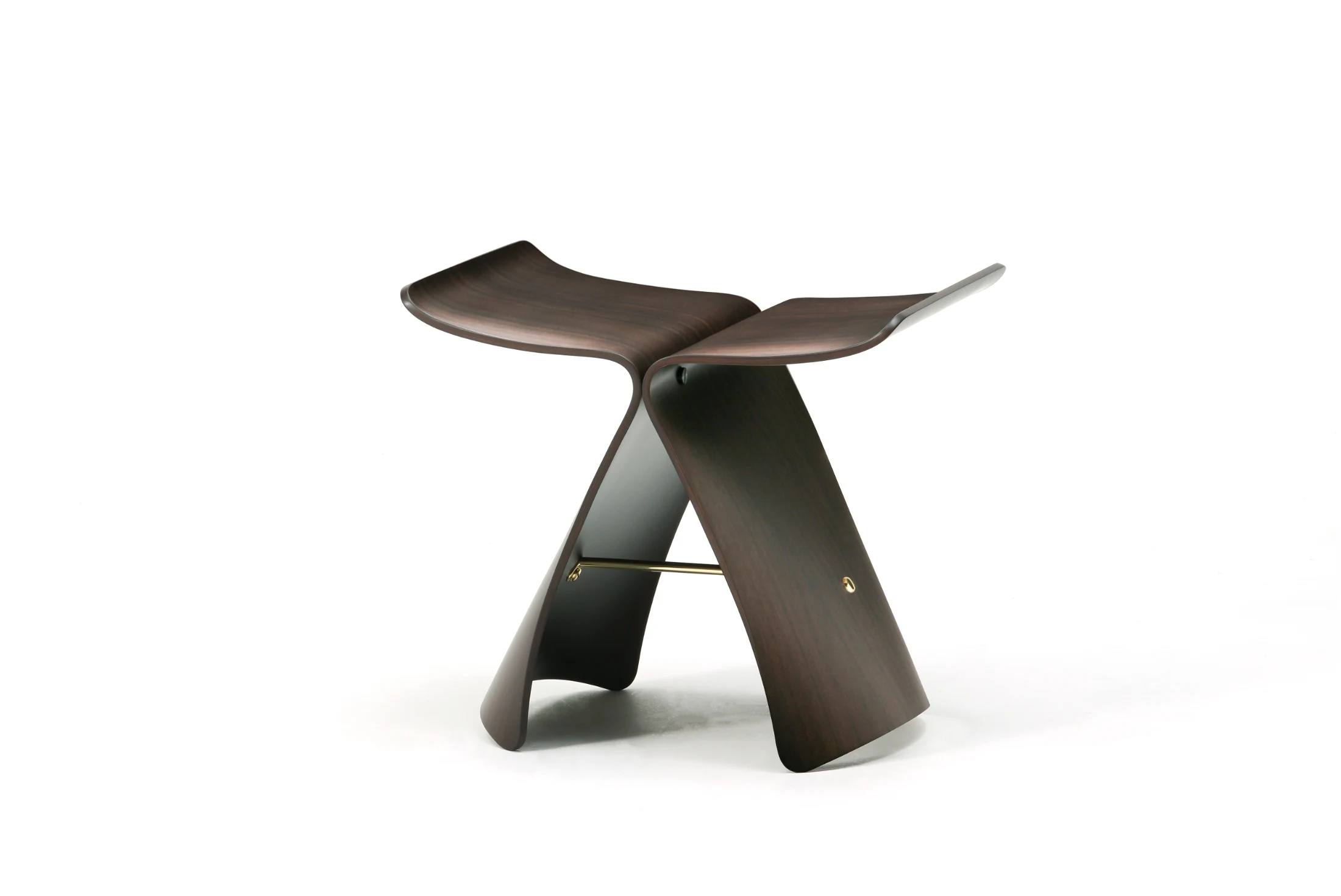 The iconic Butterfly Stool designed by Sori Yanagi for Tendo Mokko in 1956. Image: TENDO CO. LTD.