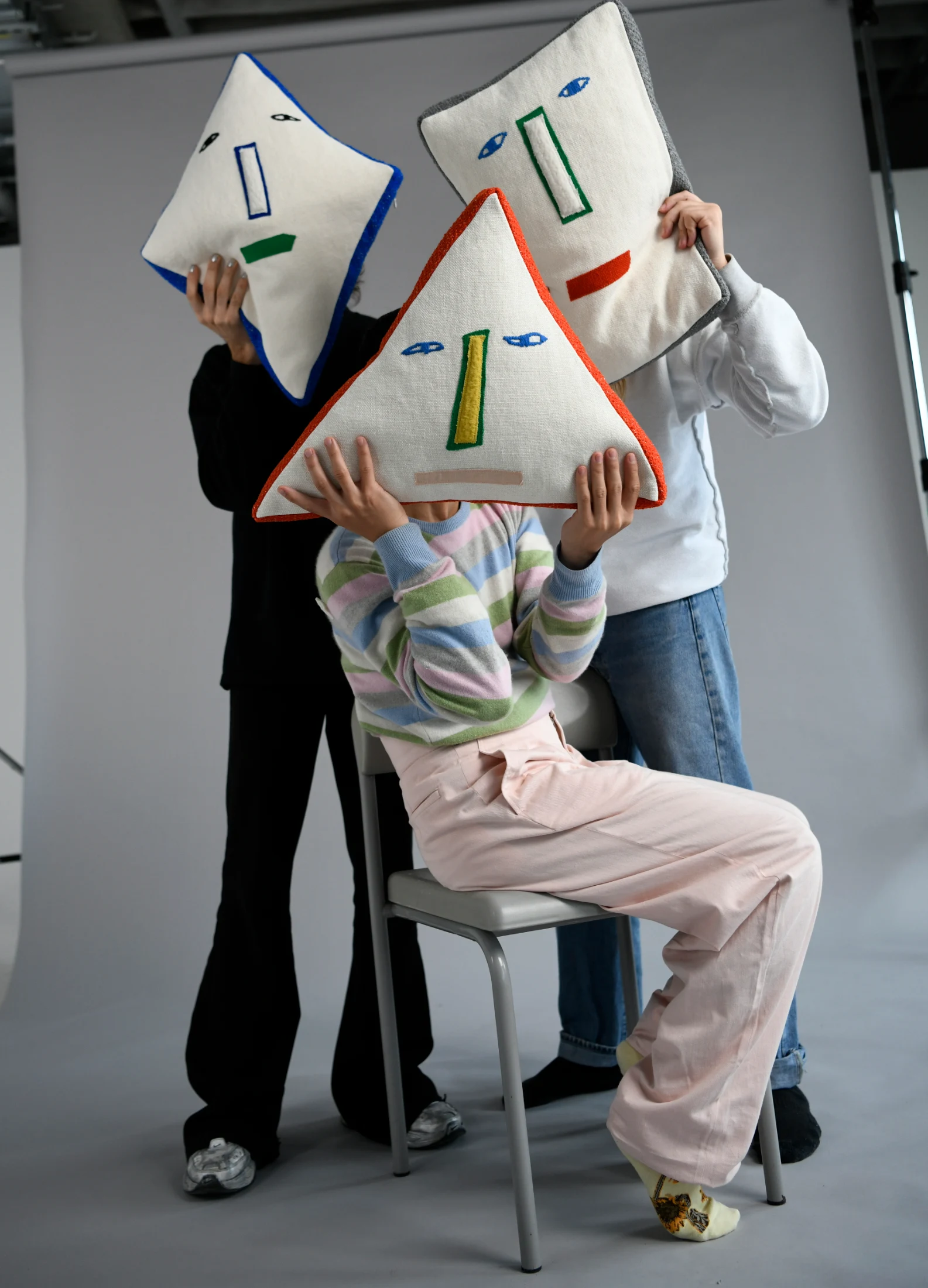 The Neo Geo pillows from the SS23 collection are inspired by a David Hockney drawing, Picasso Masks (1974). Image: Maria Ziegelböck.