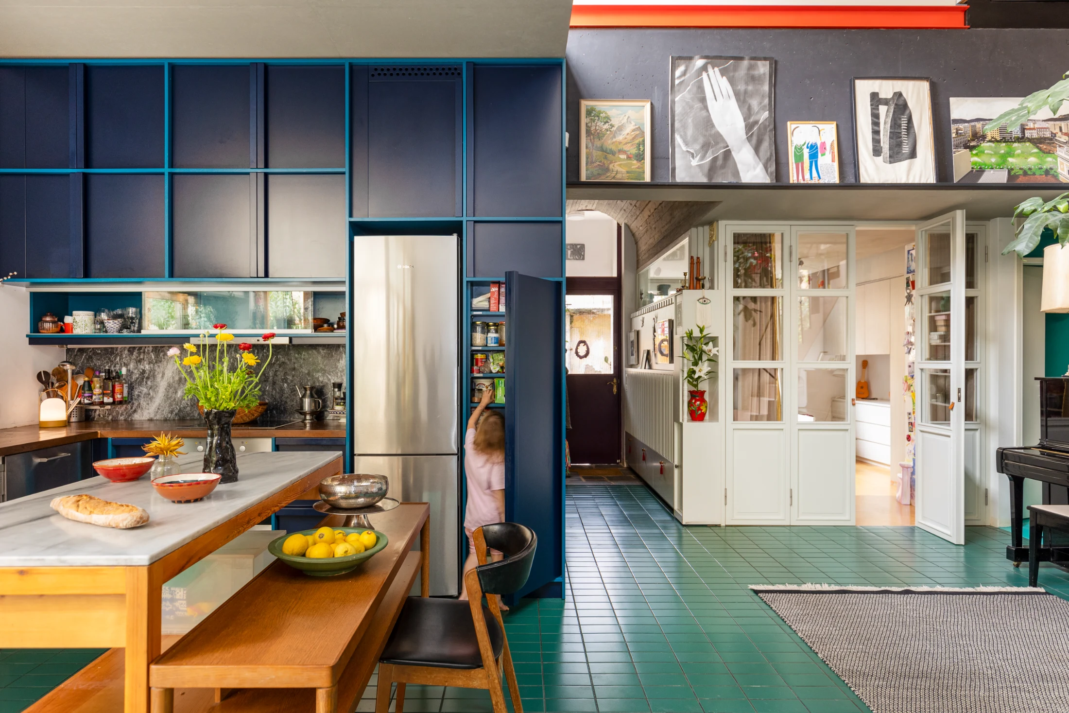 With a wealth of objects and decorations around Petralona House,