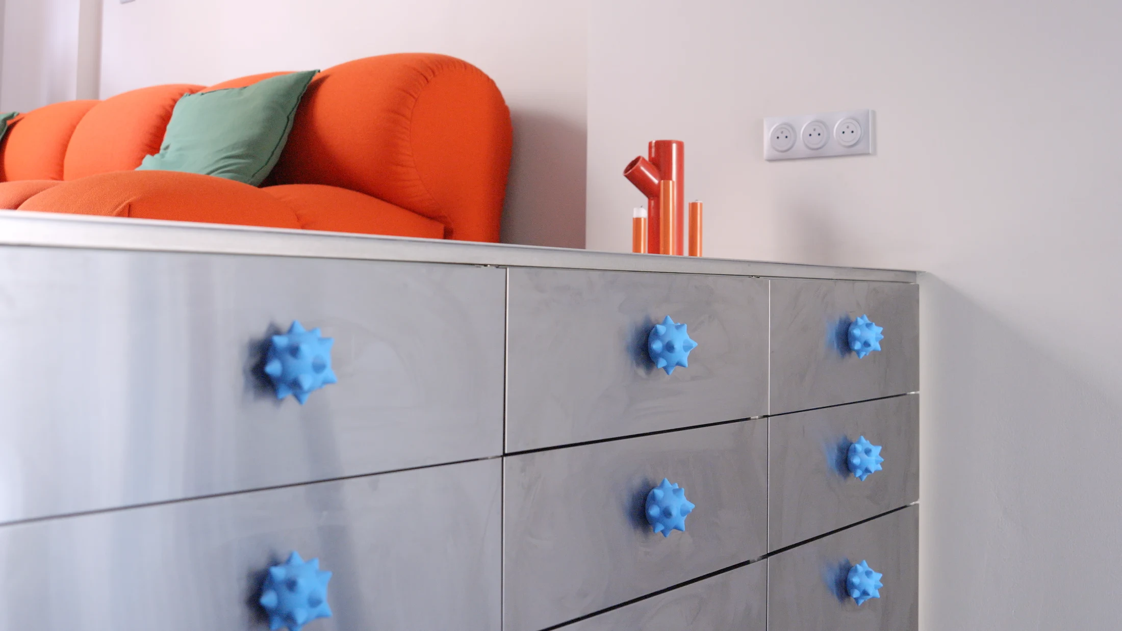 Antony Authié's blue 3D-printed spiky cabinet handle design takes centre stage in his kitchen design for Cartoon Space, bringing playfulness, tactility (and a definite talking point!) to the stainless steel kitchen cabinets. Handles were designed and print