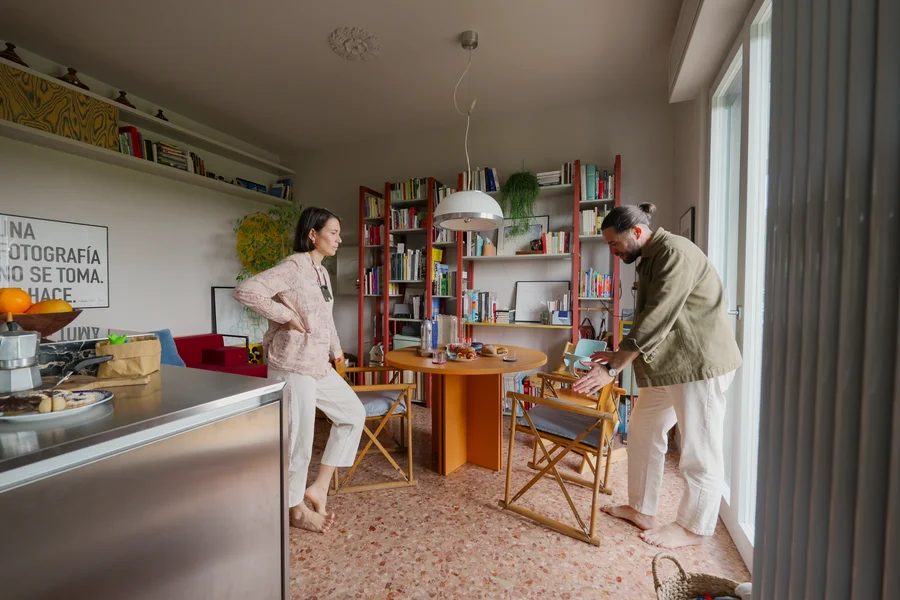 How An Architect Couple Live Small In a 41sqm/441sqft Milan Apartment Designed For Family Life 