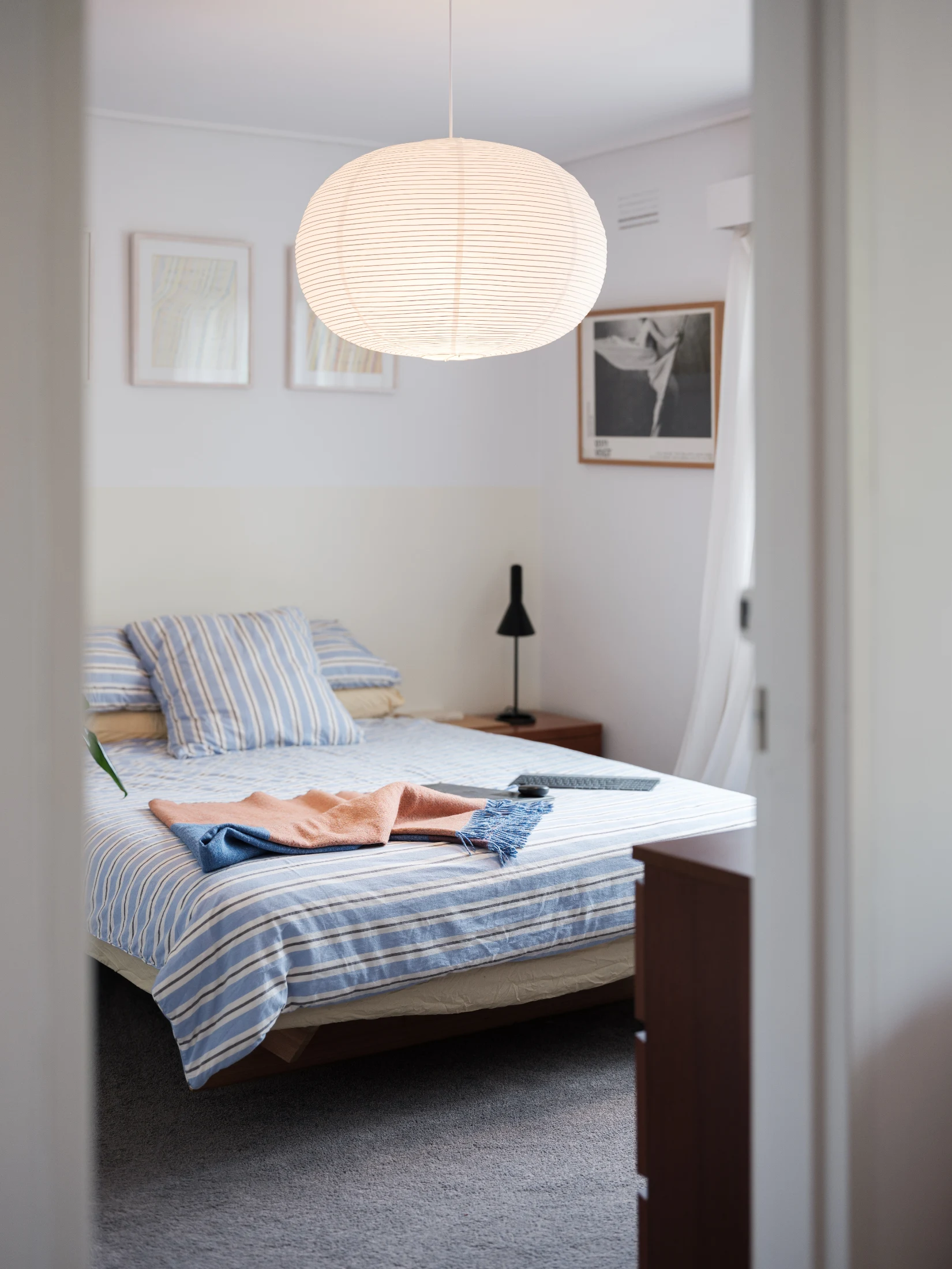 The main bedroom is another bright room on account of the apartment's generous glazing throughout.
