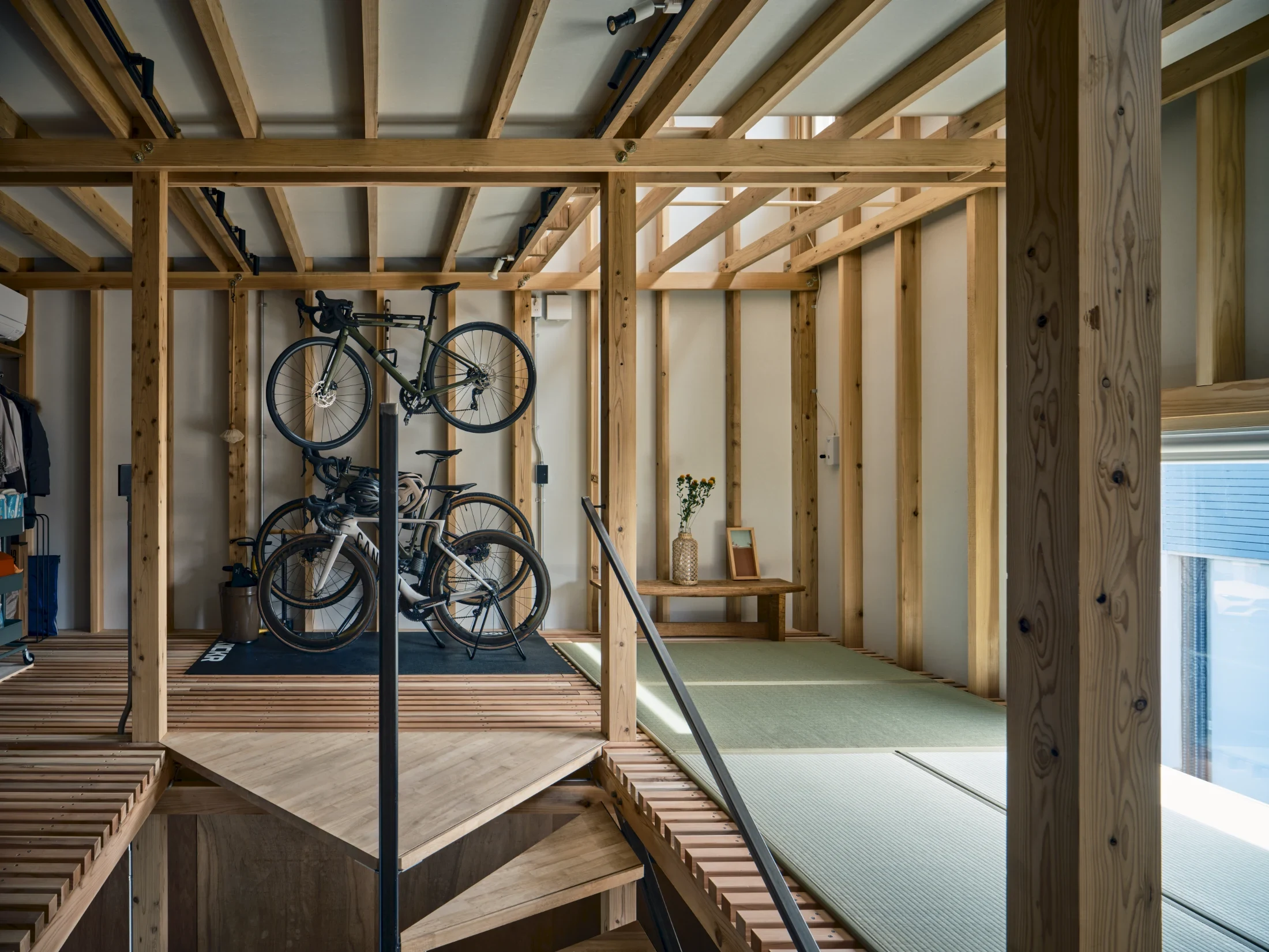 The upper of Circularity Cabin is designed to be extremely flexible. It currently serves as both a storage and bedroom space but could easily serve other needs into the future.