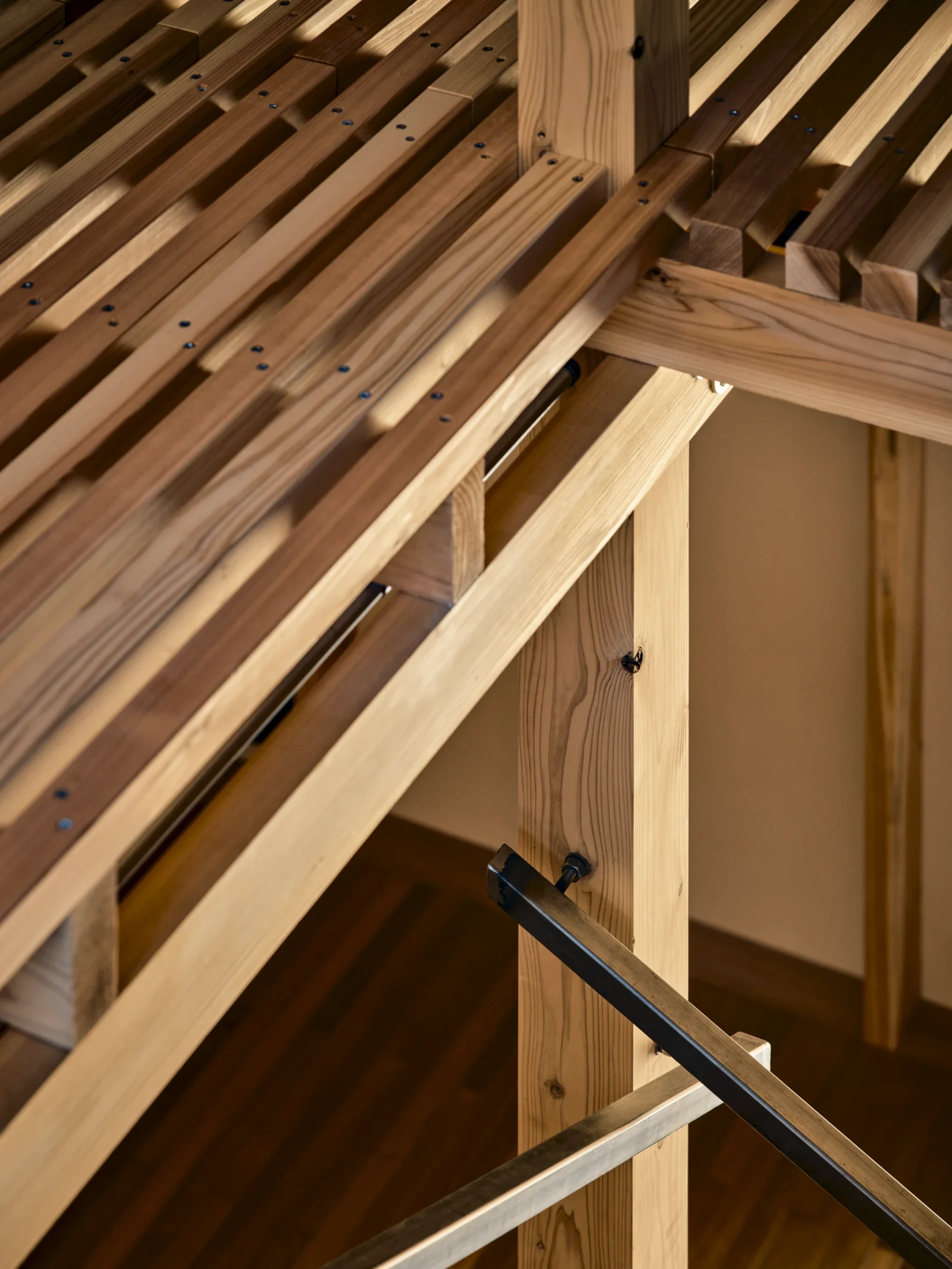The exposed structure, joins and fastenings were conceived as a way to empower the residents to handle maintenance and repairs themselves.