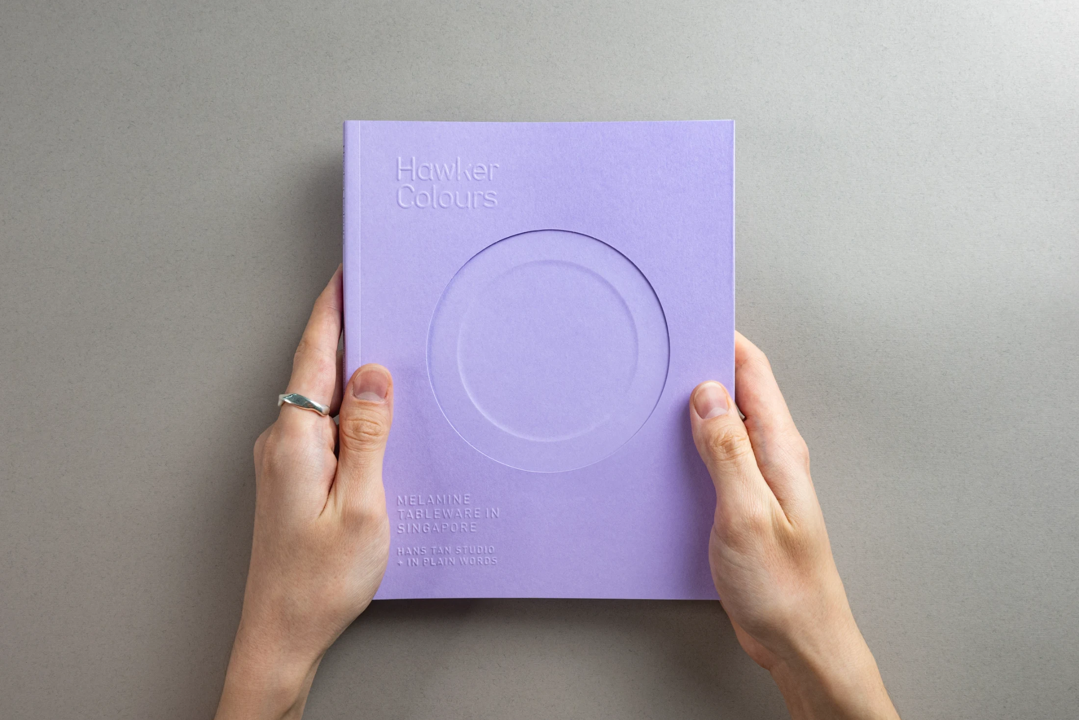 Hawker Colours Published in 2023 by In Plain Words with Hans Tan Studio, Hawker Colours explores and celebrates the famous, vibrant and diverse Singaporean hawker food culture and the colourful melamine tableware that accompanies it. With a trend towards s
