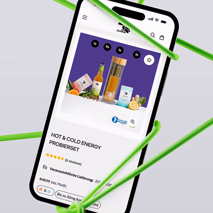 Smartphone zeigt Produktseite für Hot & Cold Energy Probierset mit Getränkeflasche und Snacks.
