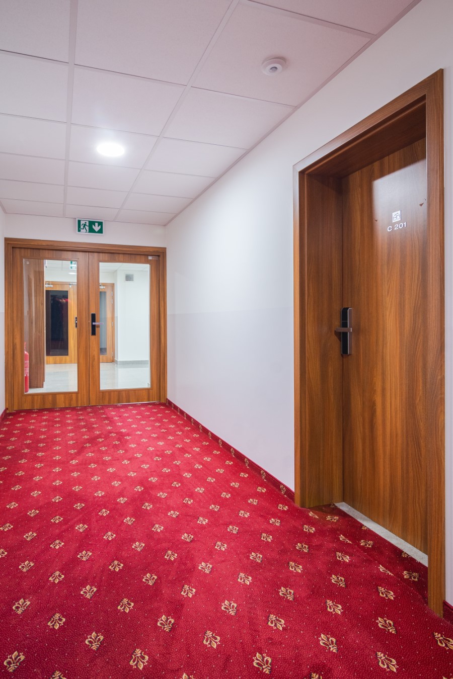 Protipožiarne dvere, ktoré chránia a pritom vyzerajú skvelo