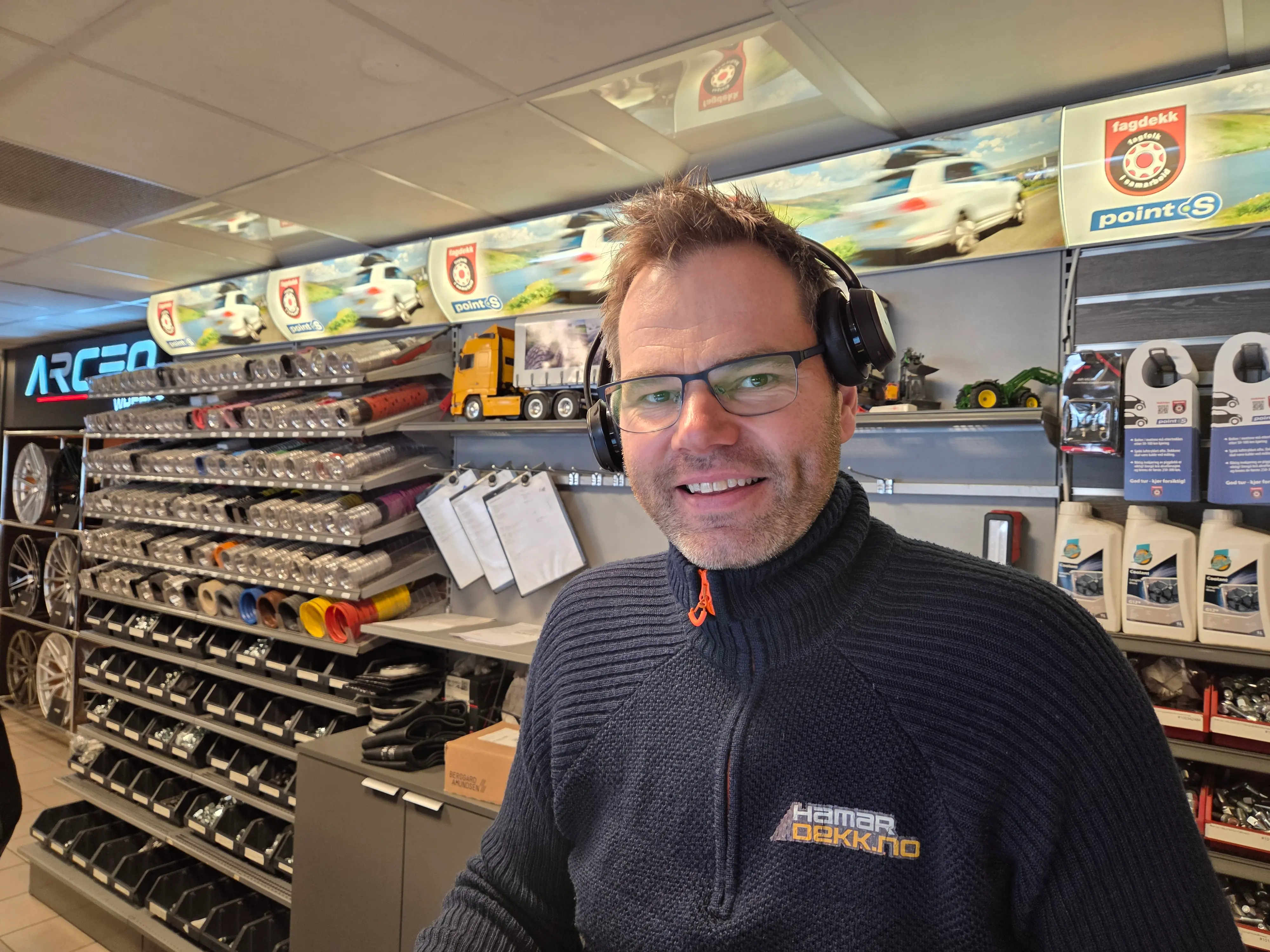 INGEN DEKK-OPERASJON