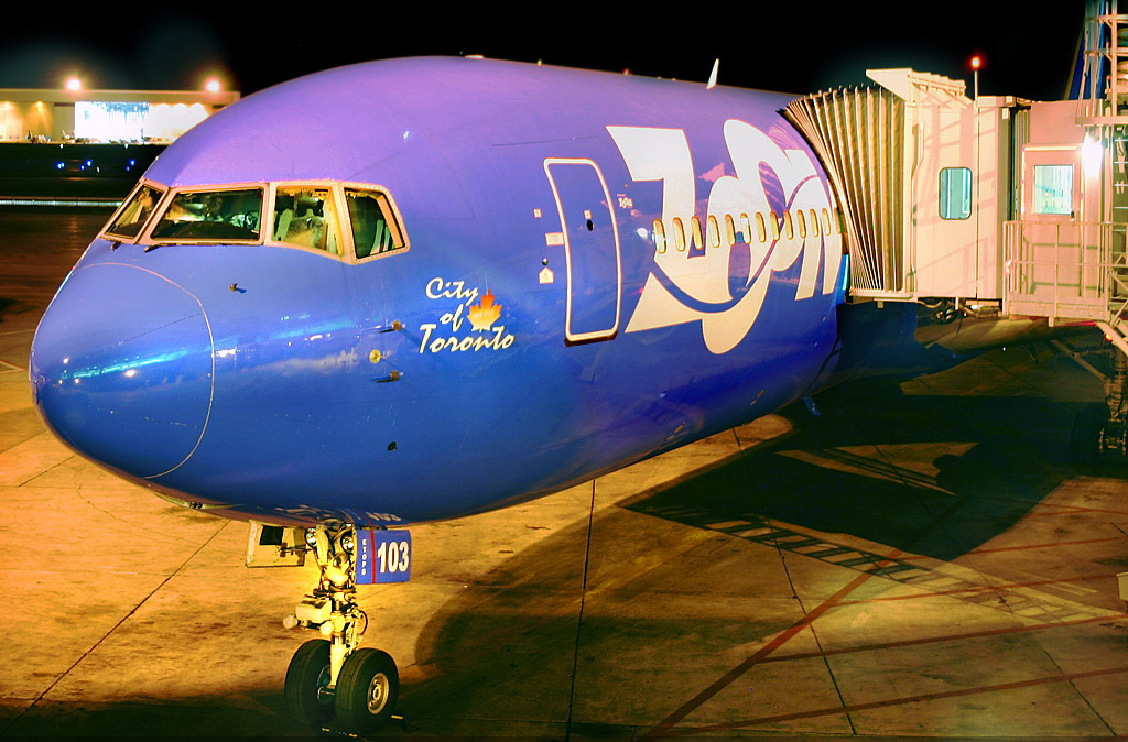 zoom airlines flights