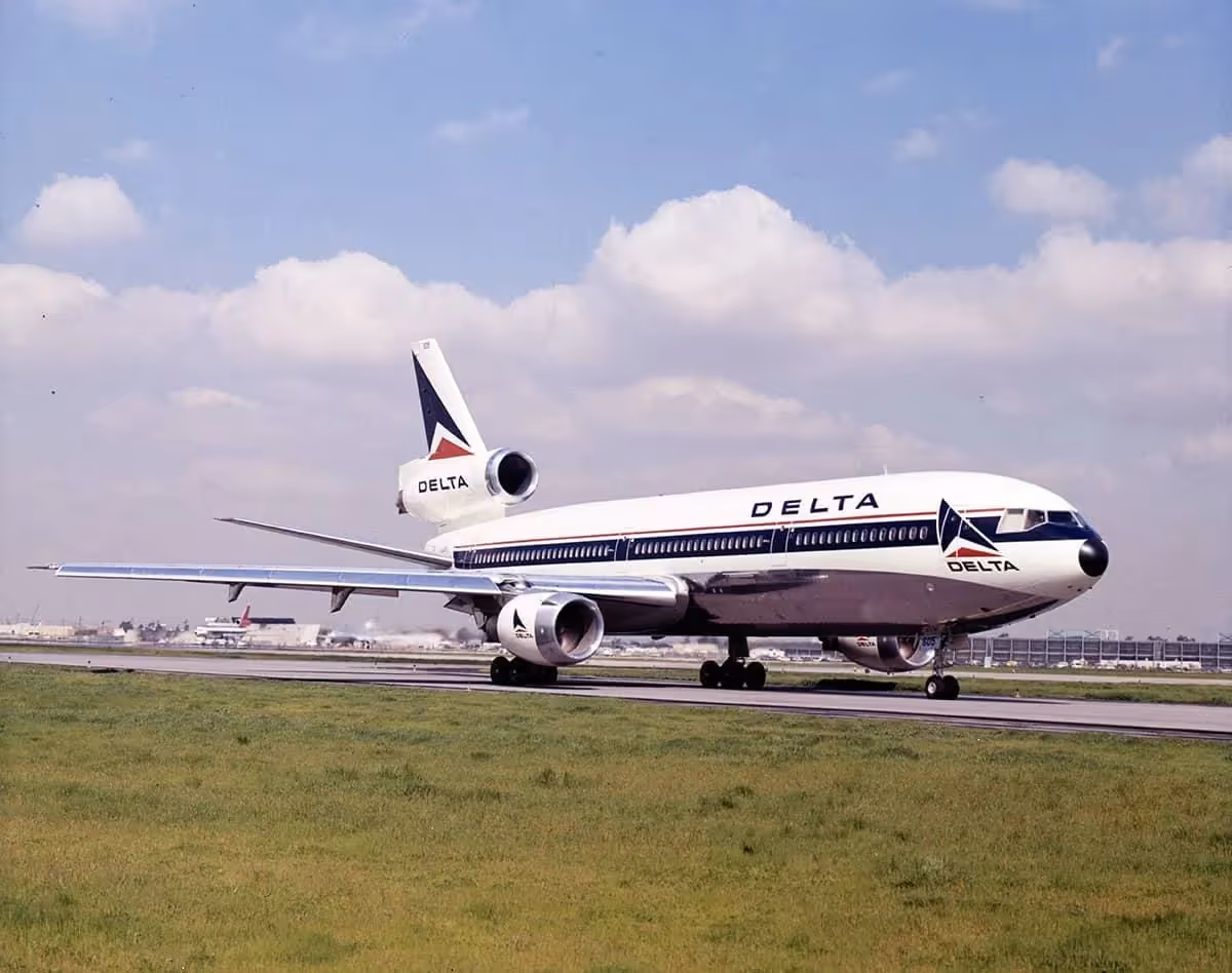 DC-10 ca1972_C00460