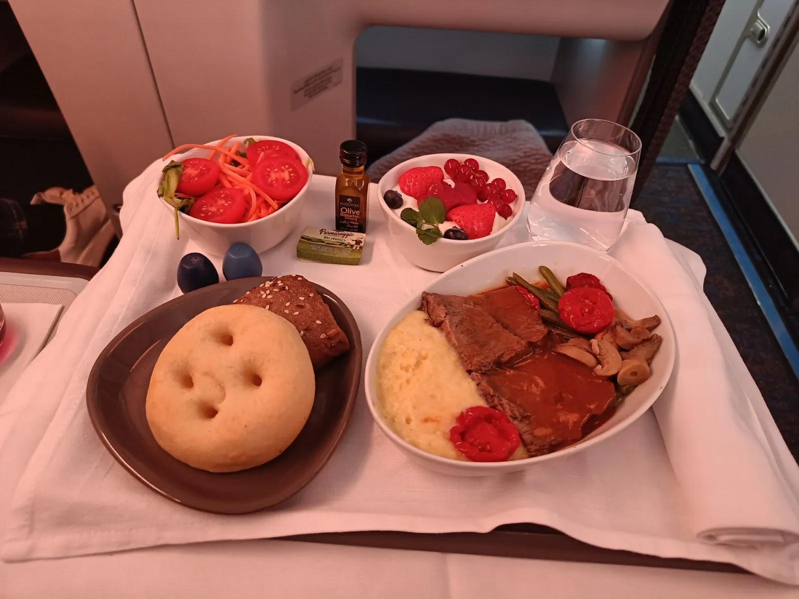 Beef Steak with mashed potatoes and mushrooms for lunch. Photo: Shyam VimalKumar/ Airways