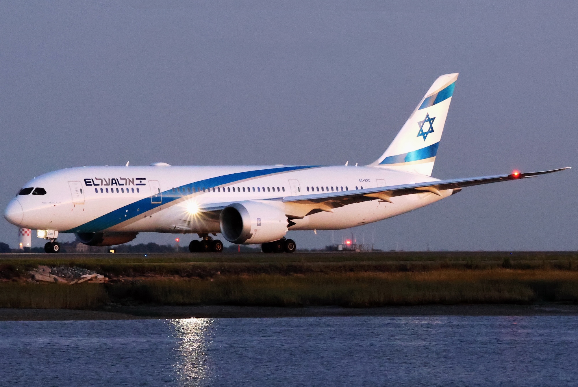 Israel Regulator Targets El Al for War-time Fares