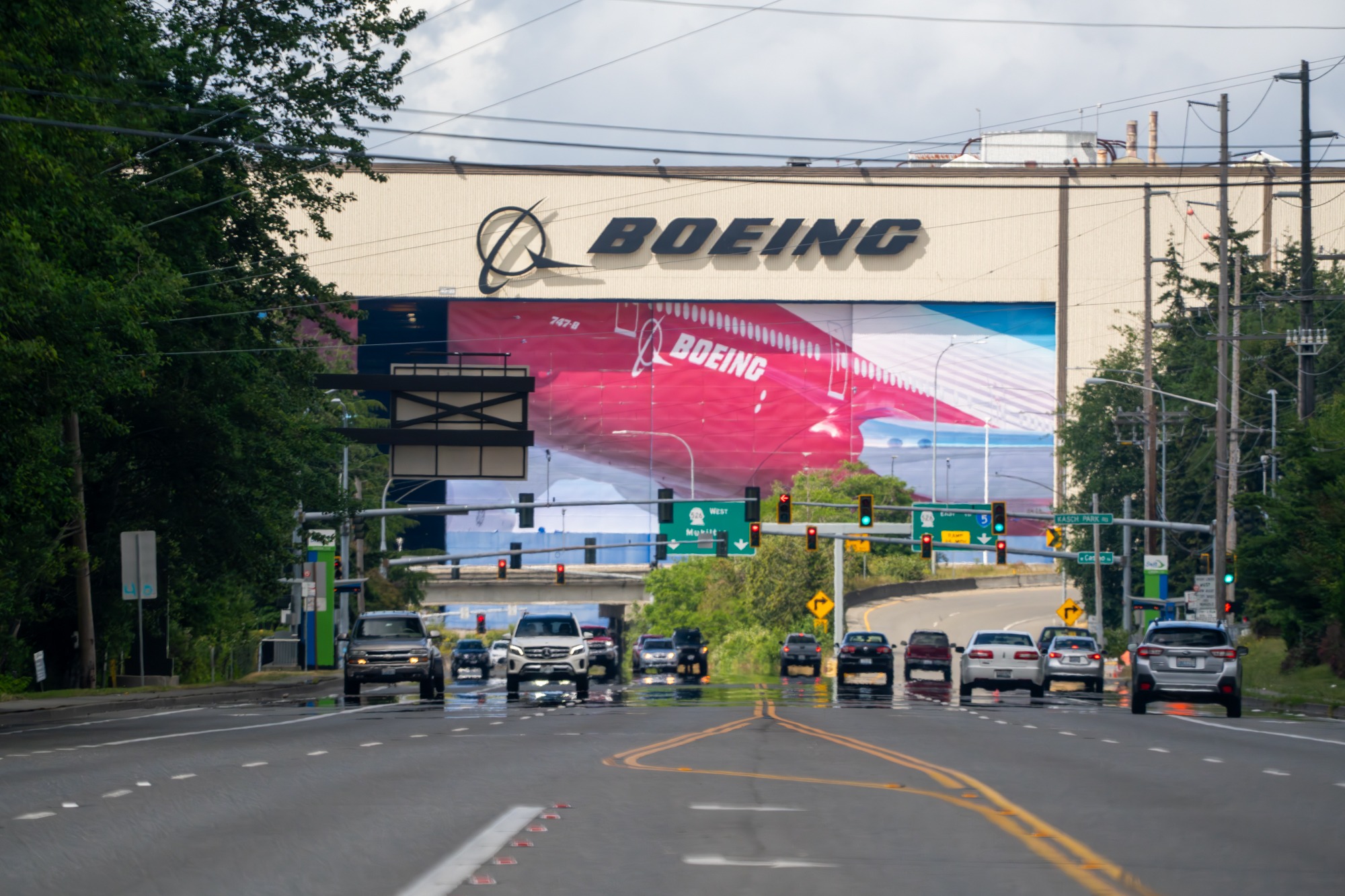 Boeing Reports US$697m Q3 Commercial Operating Loss as Group Generates Cash