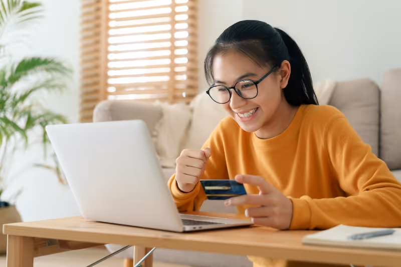 woman on laptop