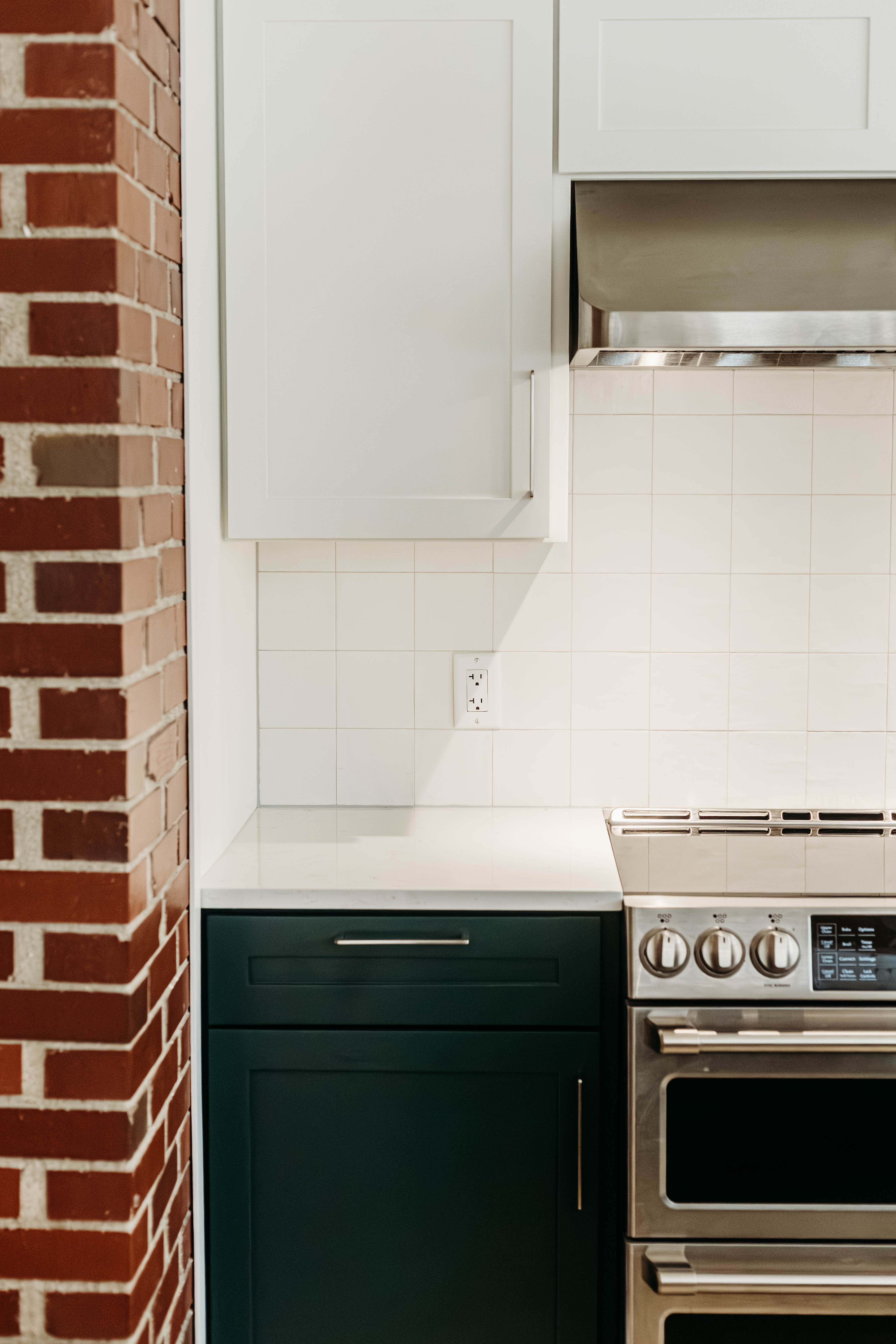 Custom Kitchen - Sophia Street, St. Andrews, New Brunswick - Rotalon Custom Homes