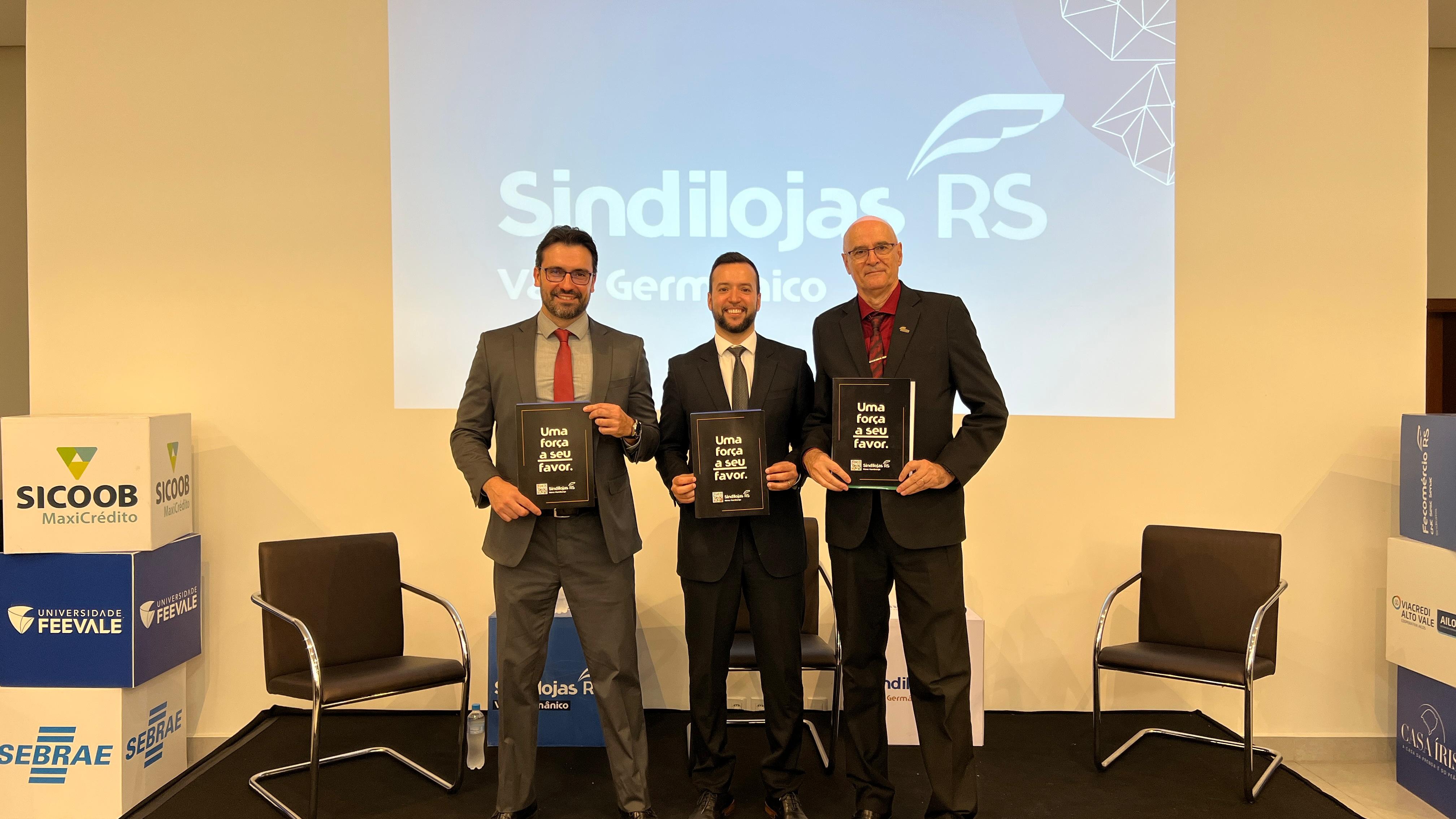 Sindilojas Vale Germânico abre Semana do Contador com palestra sobre Pejotização
