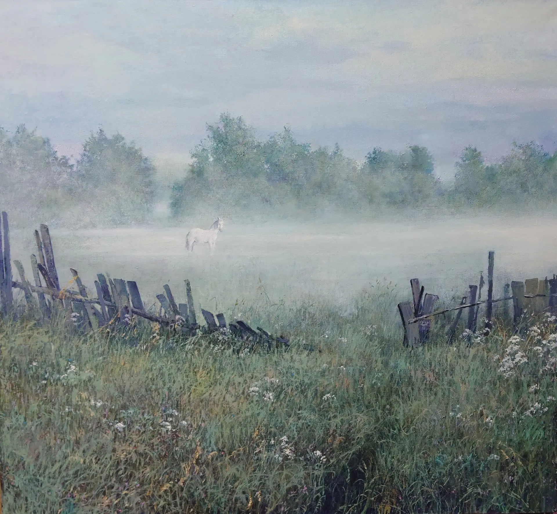 Пейзаж маслом белая лошадь в тумане, деревенский пейзаж с изгородью, живопись на холсте.