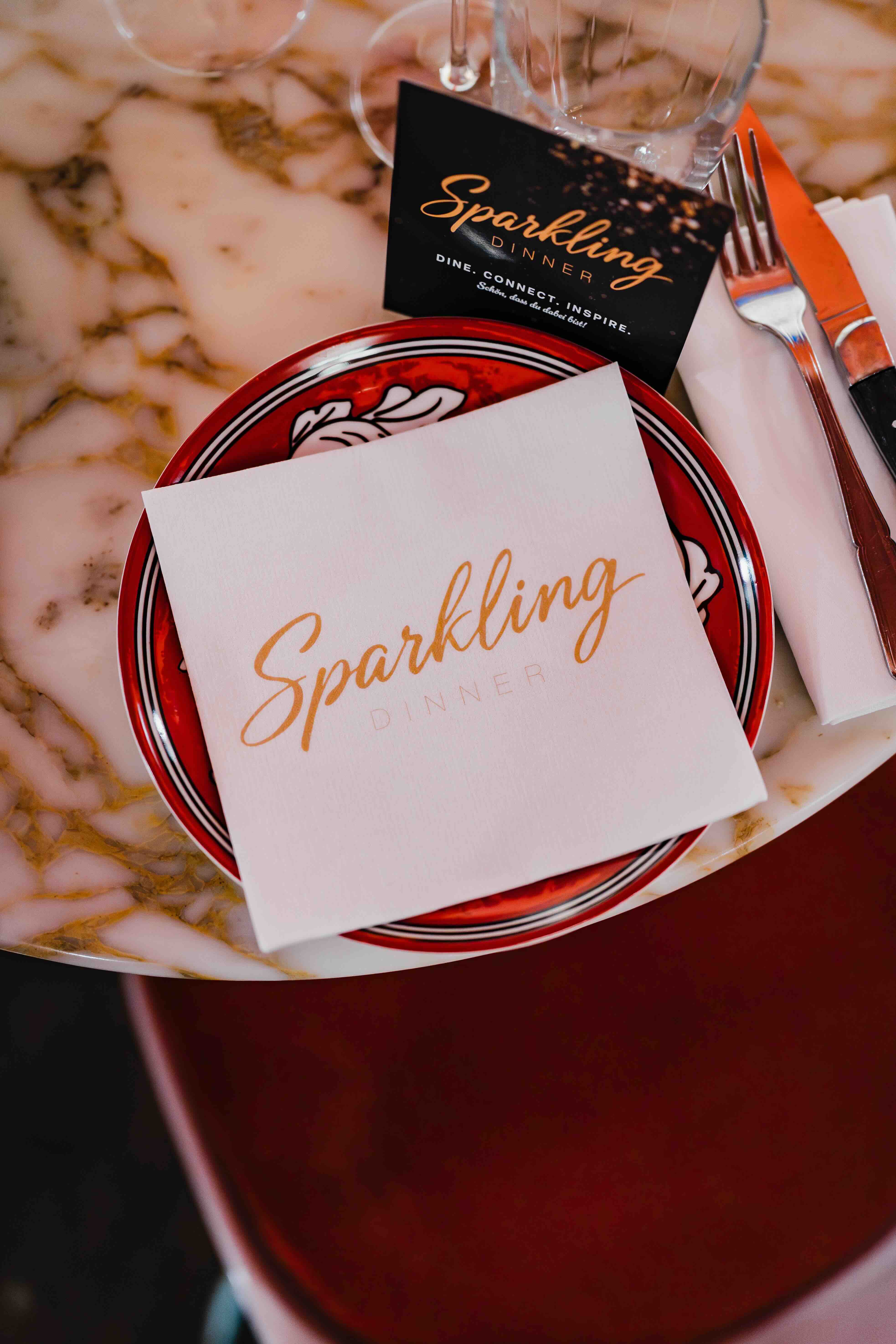 SPARKLING Dinner in Berlin. A nice atmospheric dinner event of the hyper-personalization company ODOSCOPE.