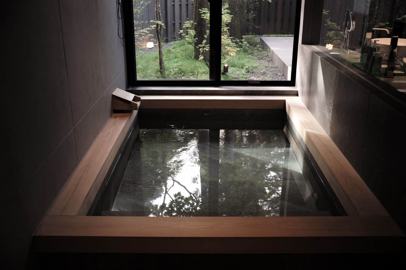 HAKONE RETREAT före & villa 1/f