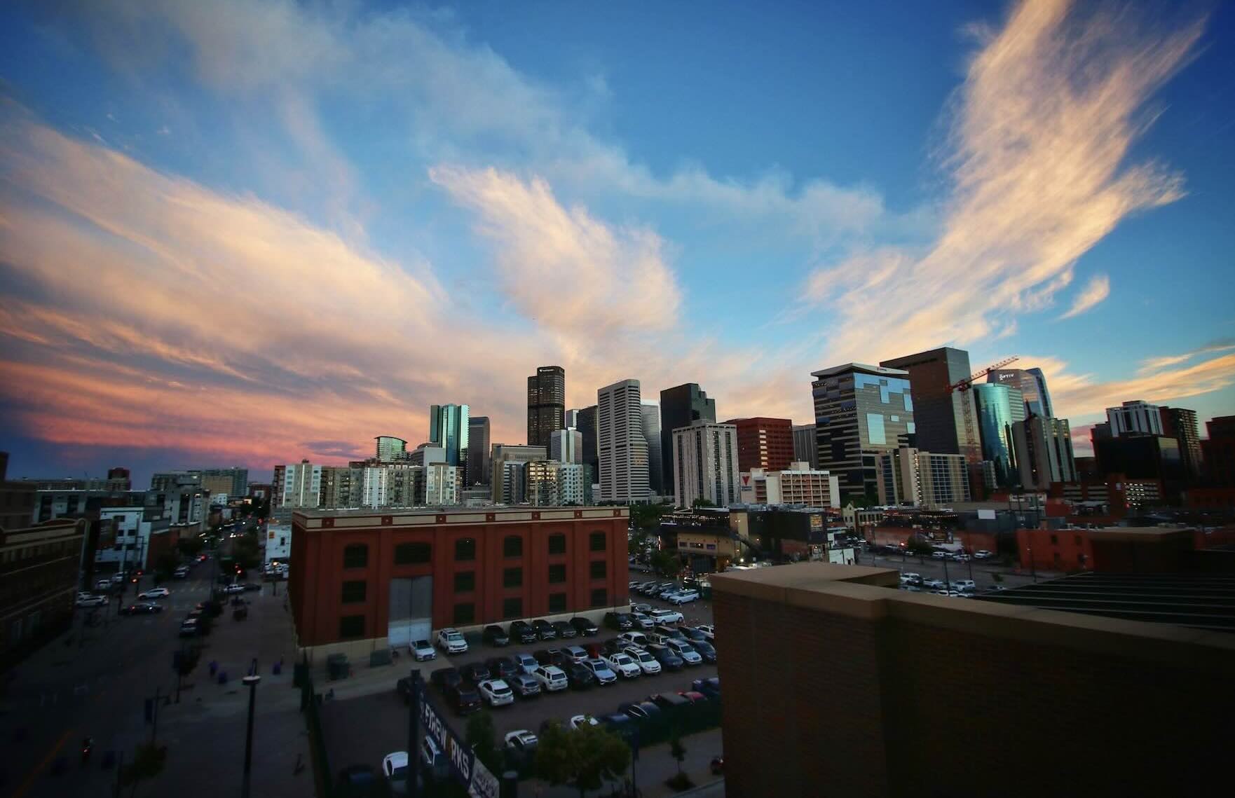 Discover the best of Denver: Top attractions and unforgettable food experiences 