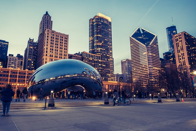The ultimate Chicago travel guide: Top attractions and iconic food experiences 