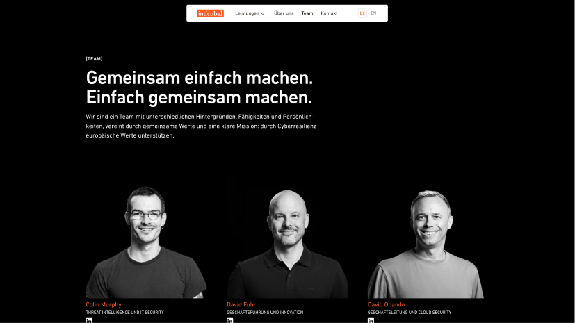 Schwarzweiß Porträts von drei lächelnden Männern mit den Namen Colin Murphy, David Fuhr und David Obando sowie ihren jeweiligen Rollen im Bereich Cybersecurity.