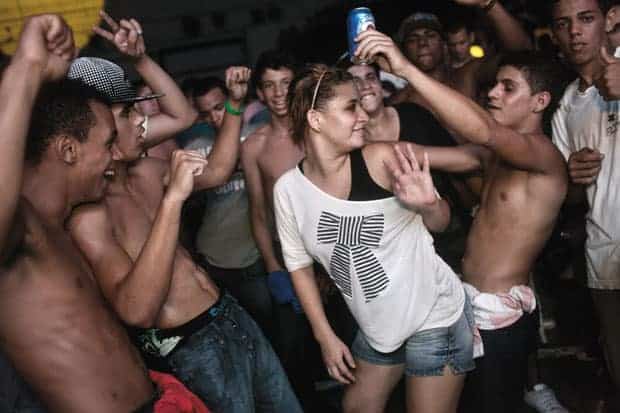 baile de paz en brasil