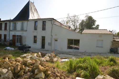 Les débuts des rénovations, on avait aucune thune mais c'était cool.