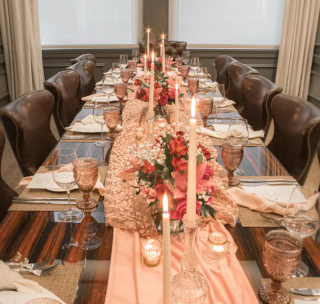 The Wells Room at the Roanoke restaurant, Chicago, IL