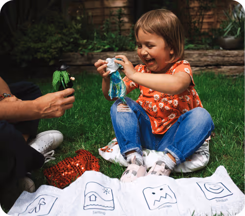 Picture of the girl playing with Tales Toolkit