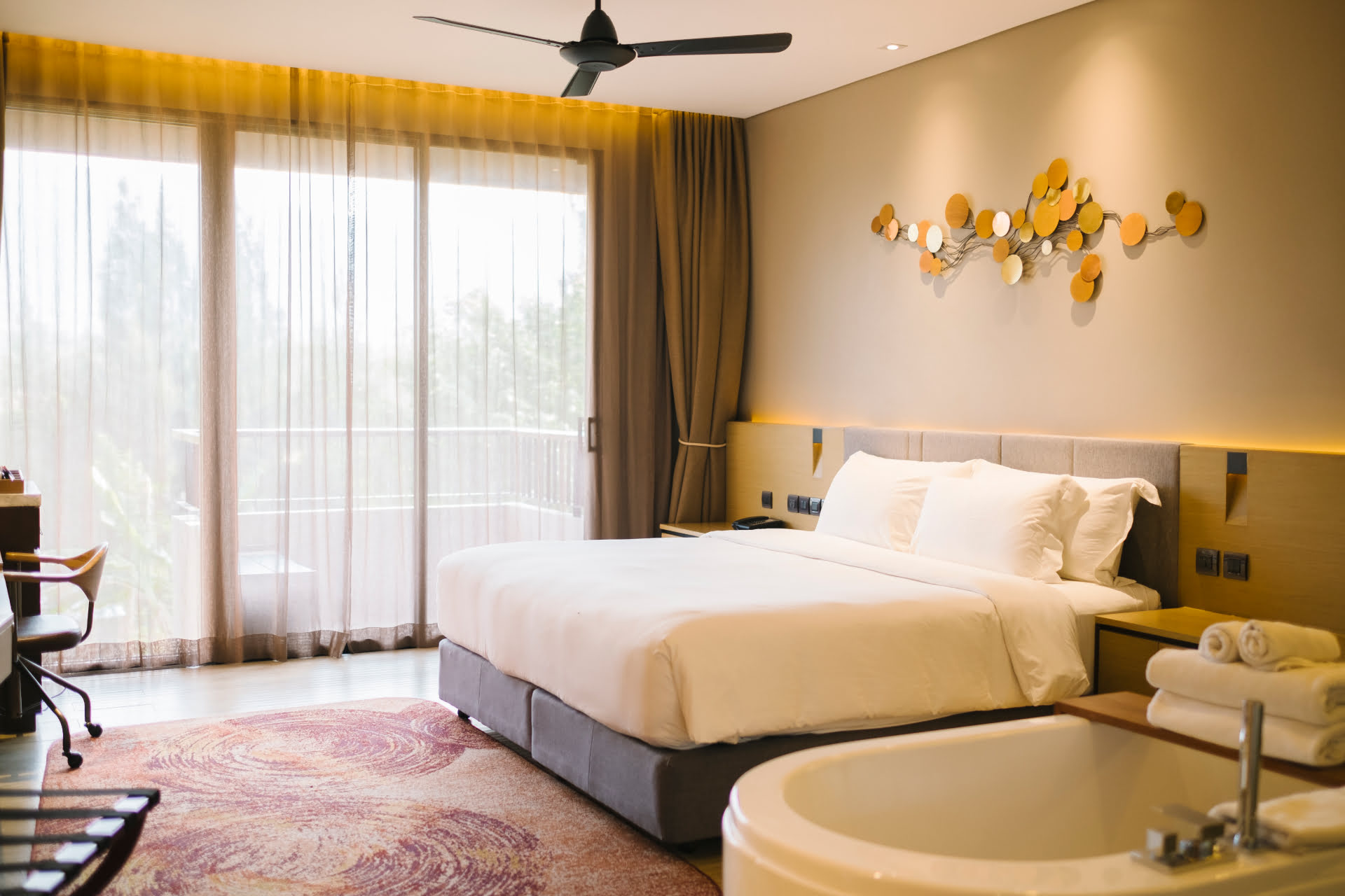 Room Img