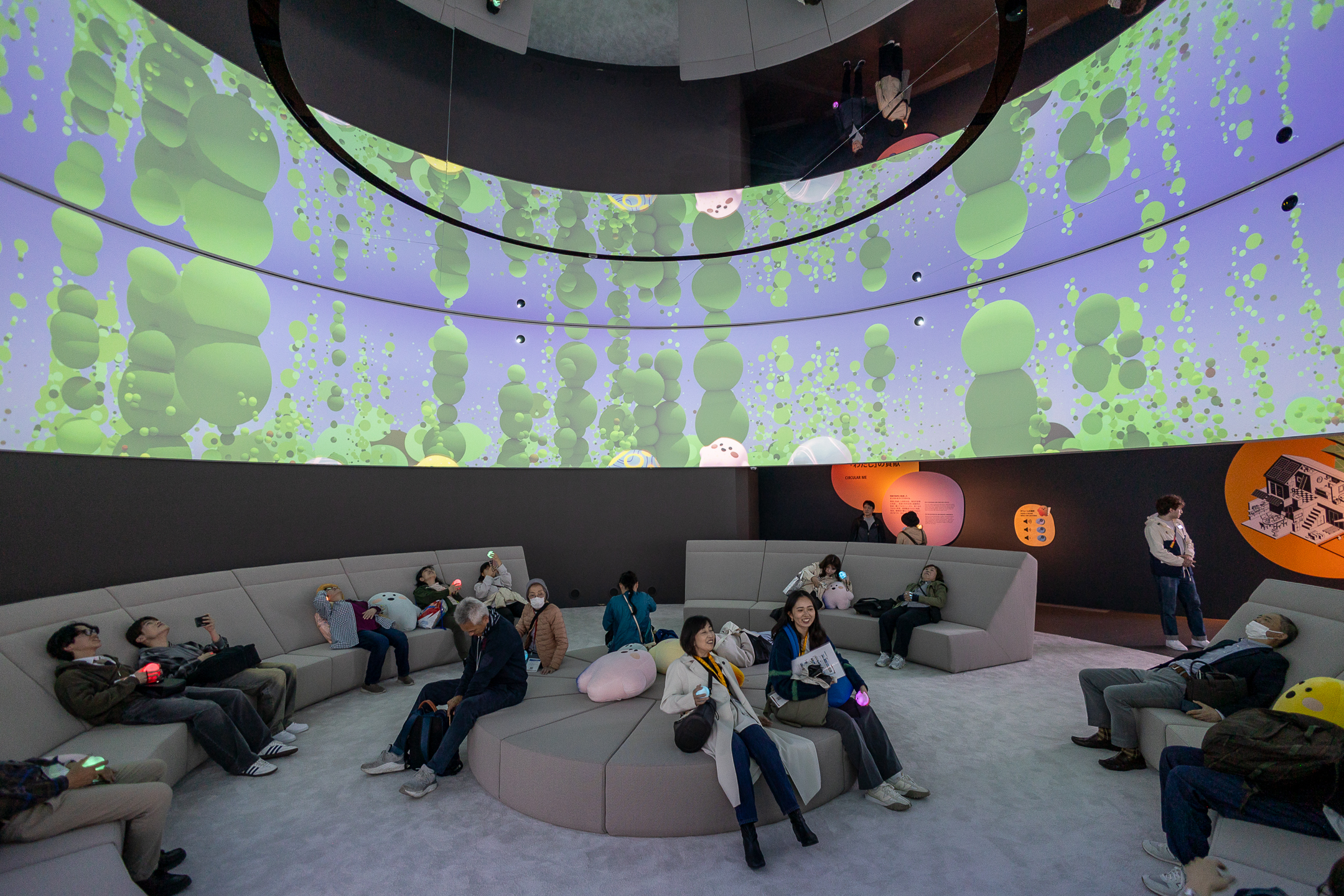 View of German Pavilion exhibit space highlighting Circular integration, realised by Futurewave with facts and fiction.