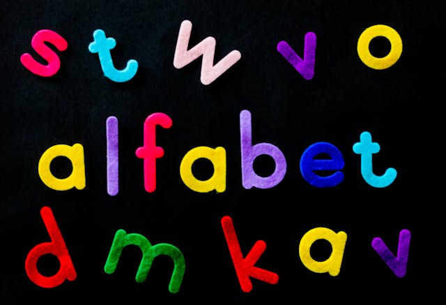 Is Dyslexia the Same as Autism? Differences, Signs & Treatment