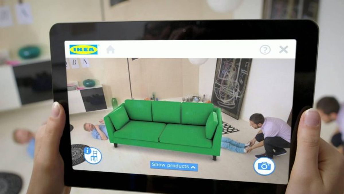 Personalized Shopping with Augmented Reality