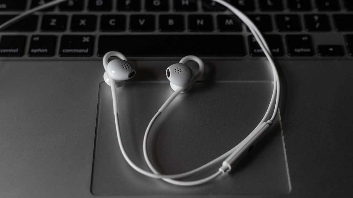 The Future of Virtual Assistance: AI-Driven Efficiency